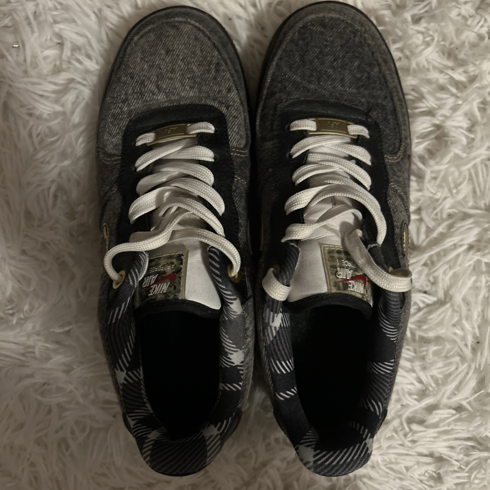 Nike Black Air Force Remix/Size 5.5 Youth Or 7 Womans Shoes amazing condition