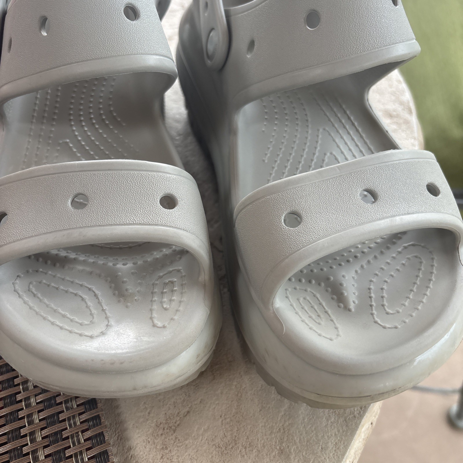 Crocs Mega Crush Platform Comfort Sandals Elephant Gray Size M 7 W 9