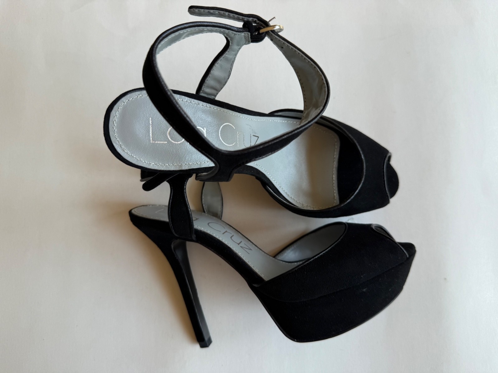 Lola Cruz España Platform High Heels Ankle Strap Black Suede Peep Toe Sz EUR 37