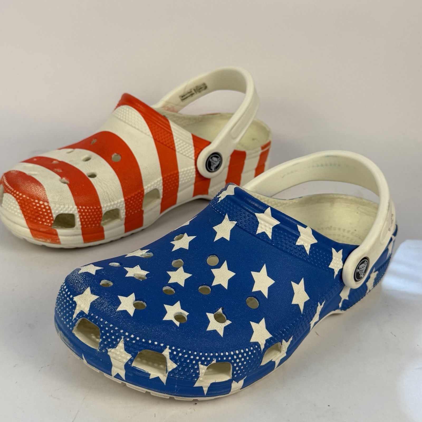 Crocs Classic Clogs American Flag Stars Stripes Red White Blue Mens 4 Womens 6