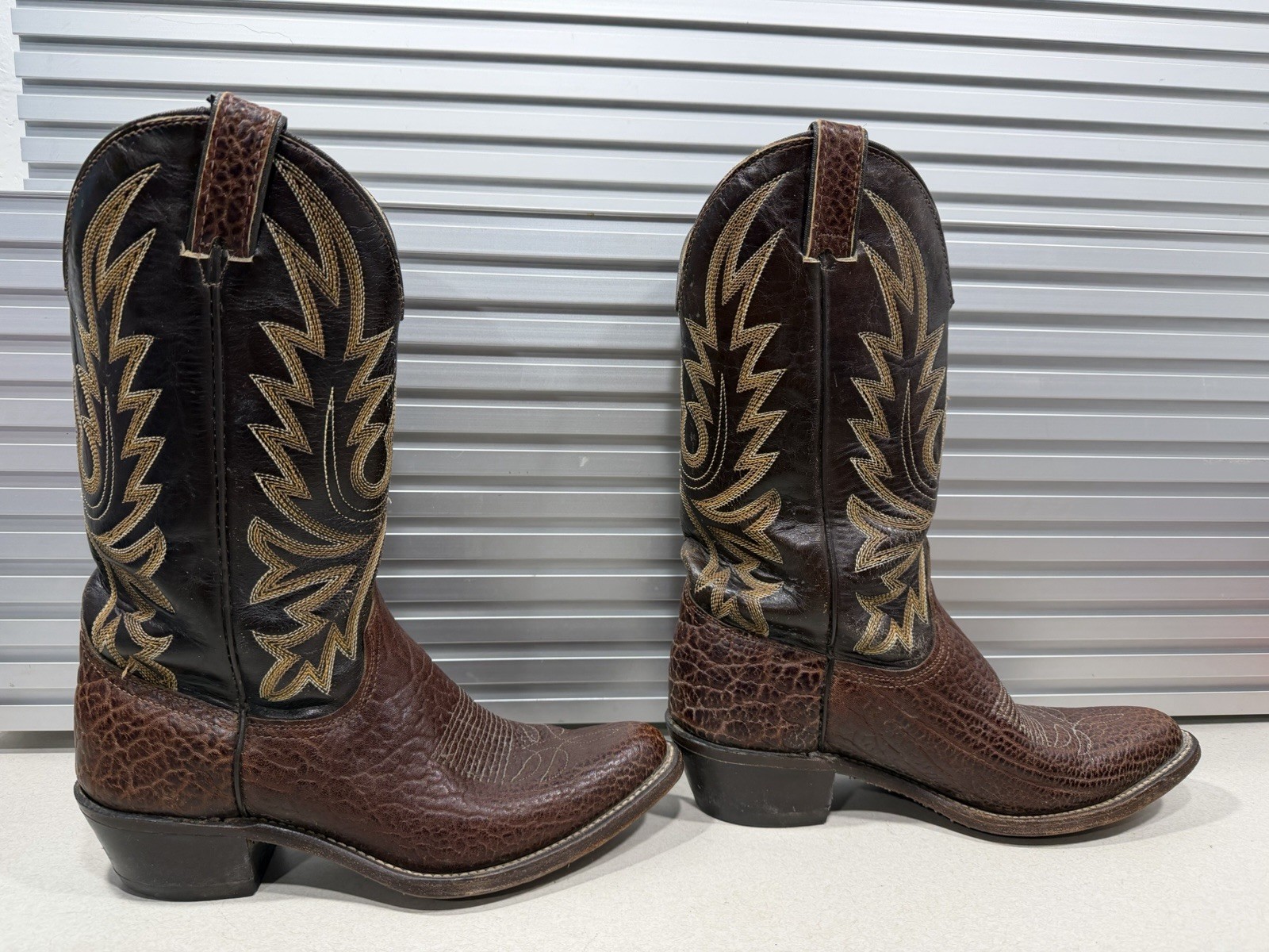 Vintage Wrangler leather boots. Made in USA. 8 Women’s Cowboy Western Boot-Brown