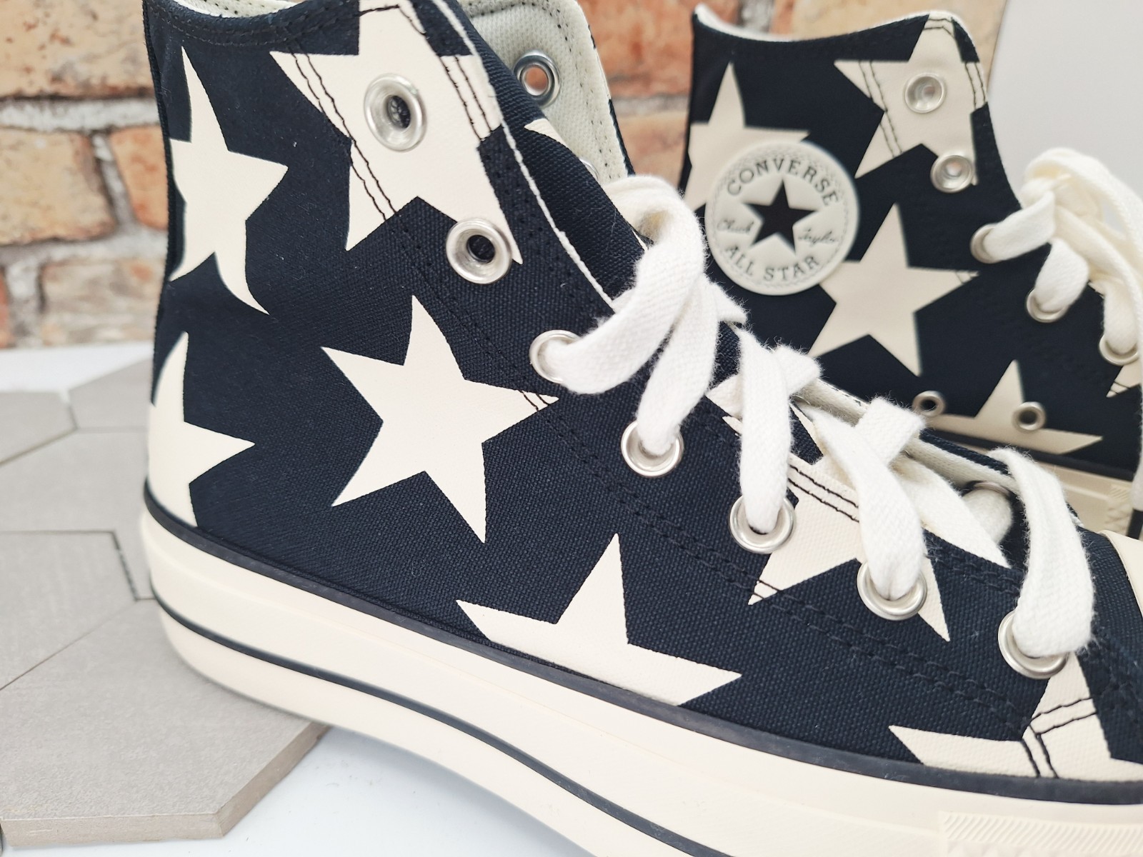 Converse Chuck Taylor 70 All Star Lift Platform Hi Large Stars Women Sz 9 Shoes
