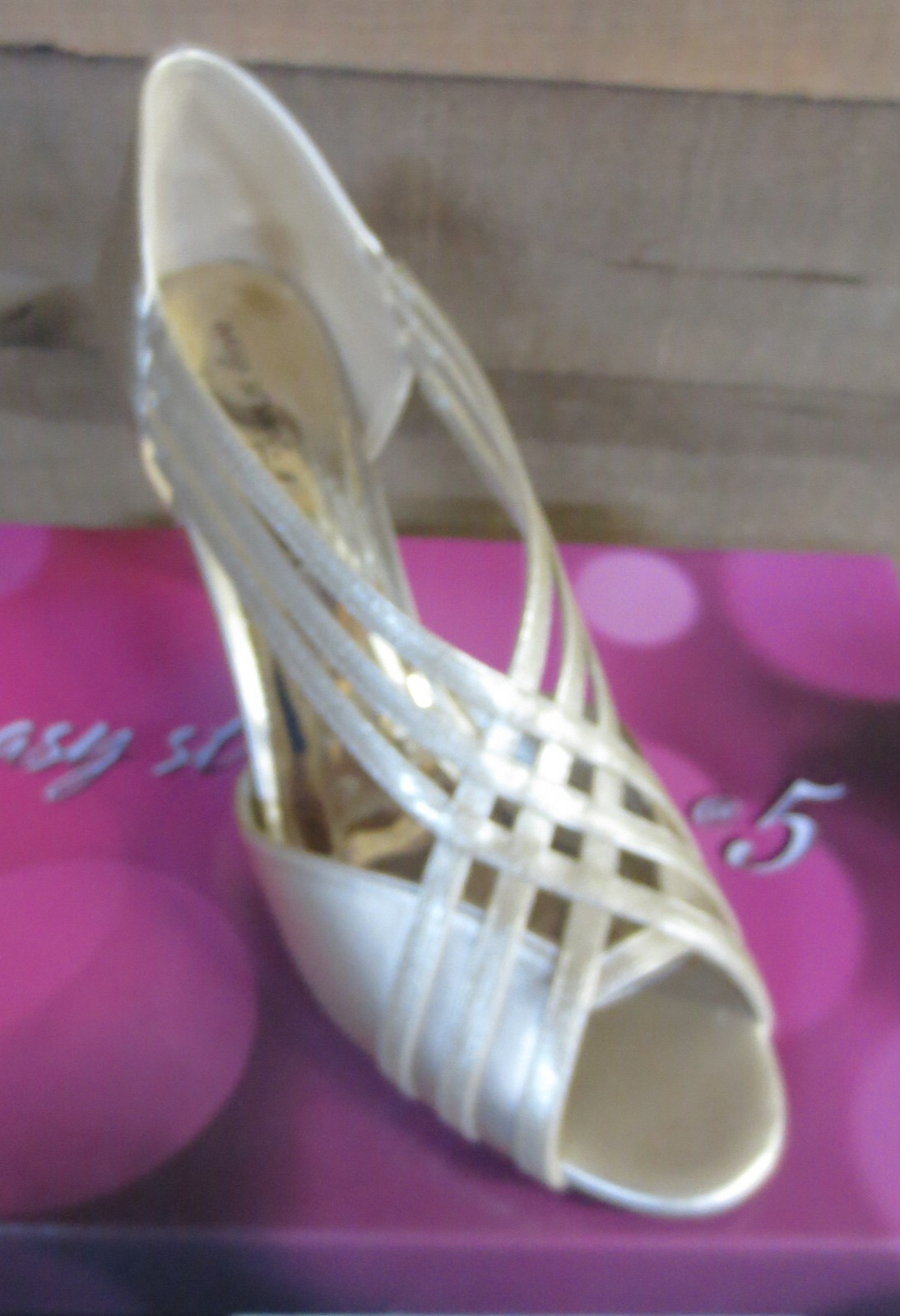Easy Street Womens Oceana Open Toe Stiletto Heel Pumps – METALLIC GOLD – US 10M