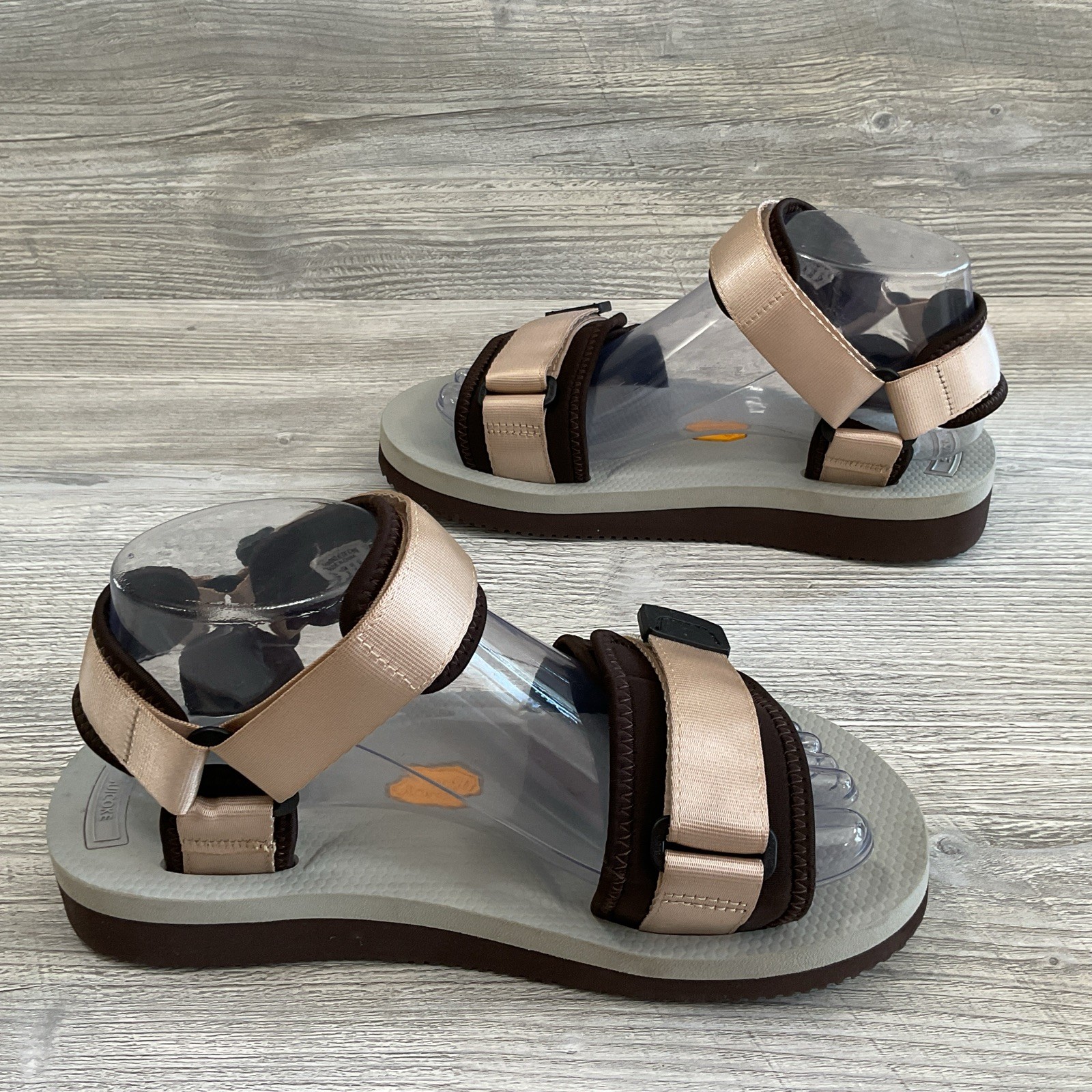 Suicoke CEL-VPO Womens Sandals Rose Gold Strappy Vibram Outdoor Adventure Size 8