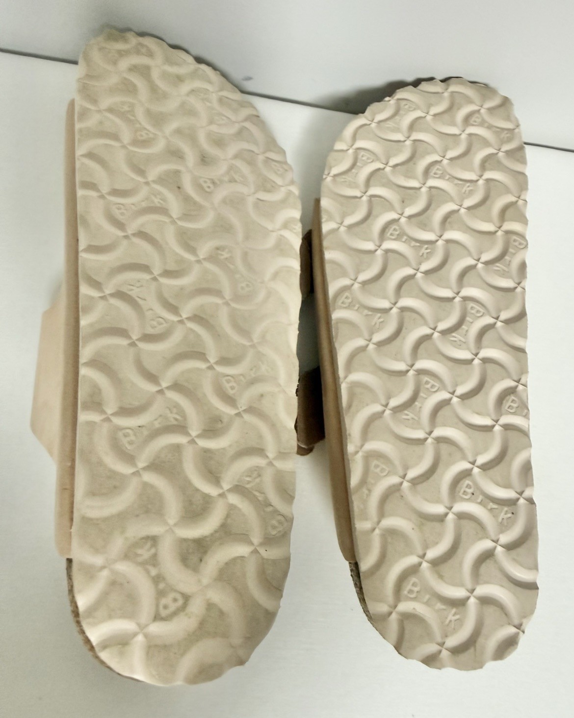 Women’s Birkenstock Arizona Big Buckle Beige Leather Sandals Size 37 (US 6 N/M)