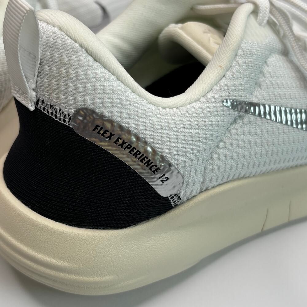 Nike Flex White Metallic Silver Women’s 7.5 Walking Running Shoes