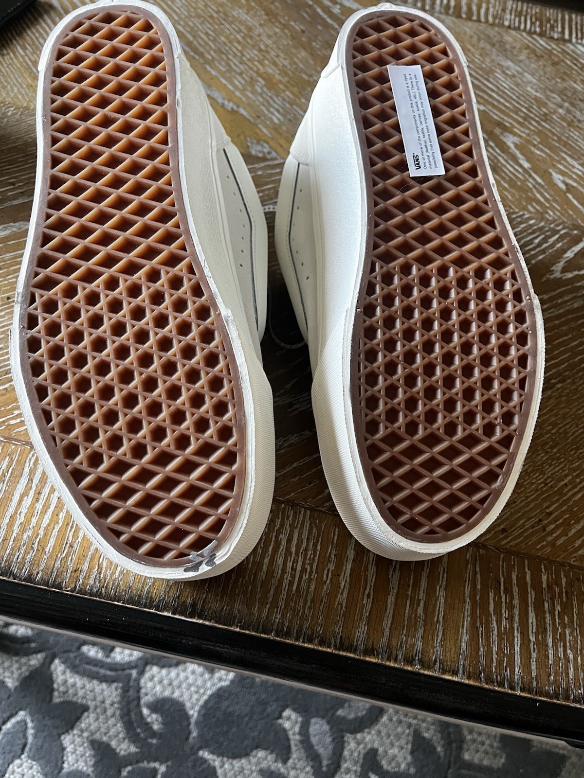VANS Knu Stack White Multi-Color Laces Women’s 10.5 Or 9 Mens