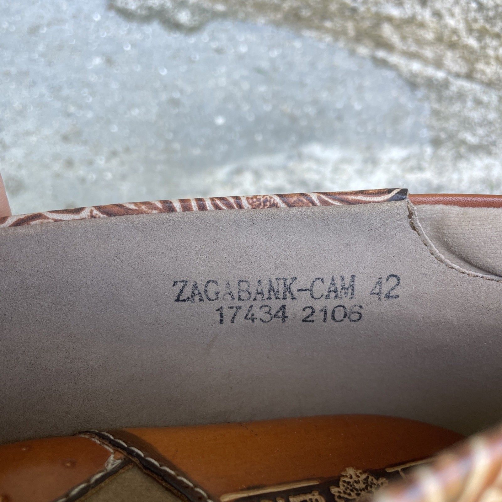 L’Artiste Zagabank Clogs Spring Step Sz 42 Woven Textile Embossed Floral Leather