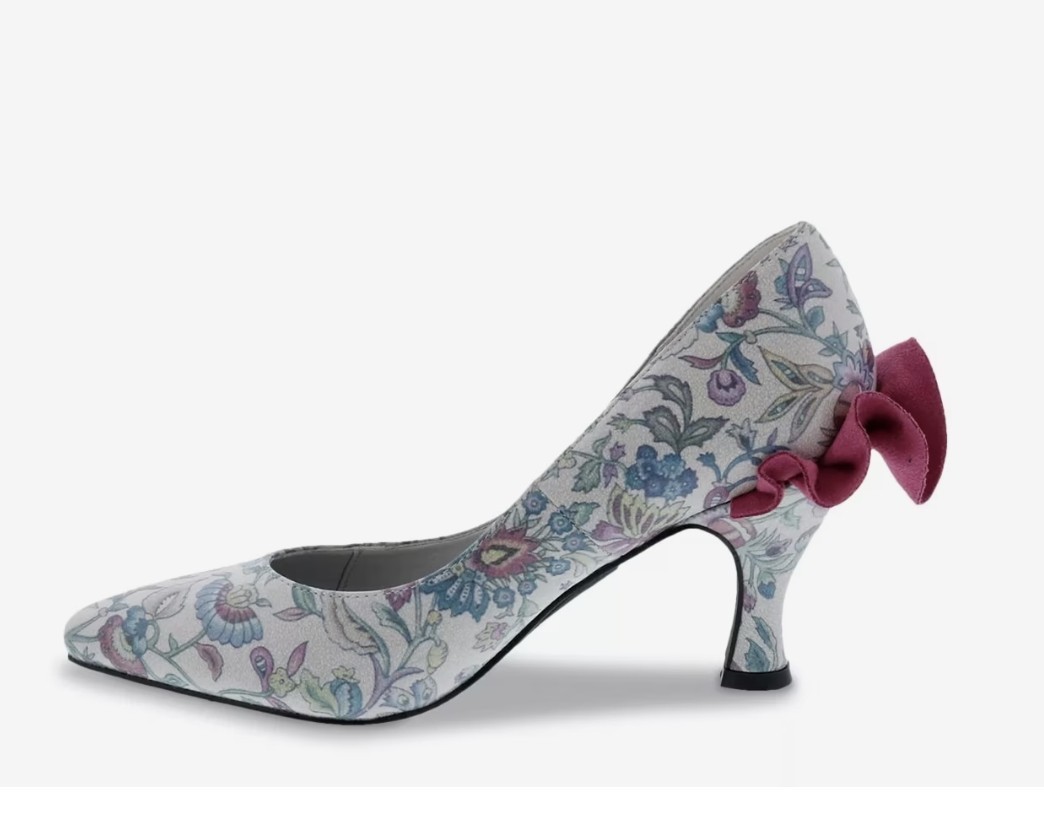 Bellini Clarise Ruffled Floral Pump Women’s Size 7W New in Box
