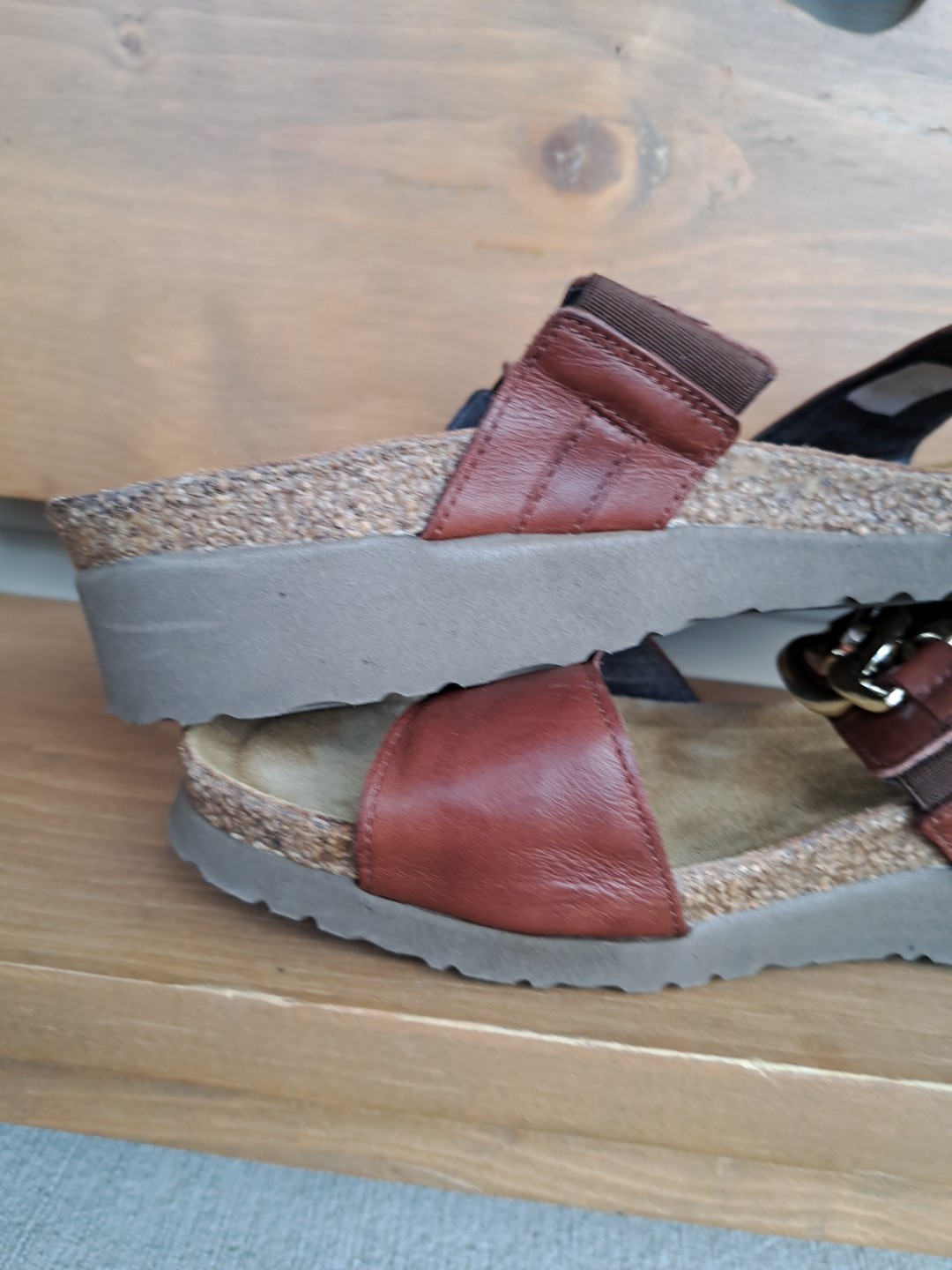 Naot Victoria Wedge Sandals Women’s 9 Chestnut Leather Anatomic Cork Comfort