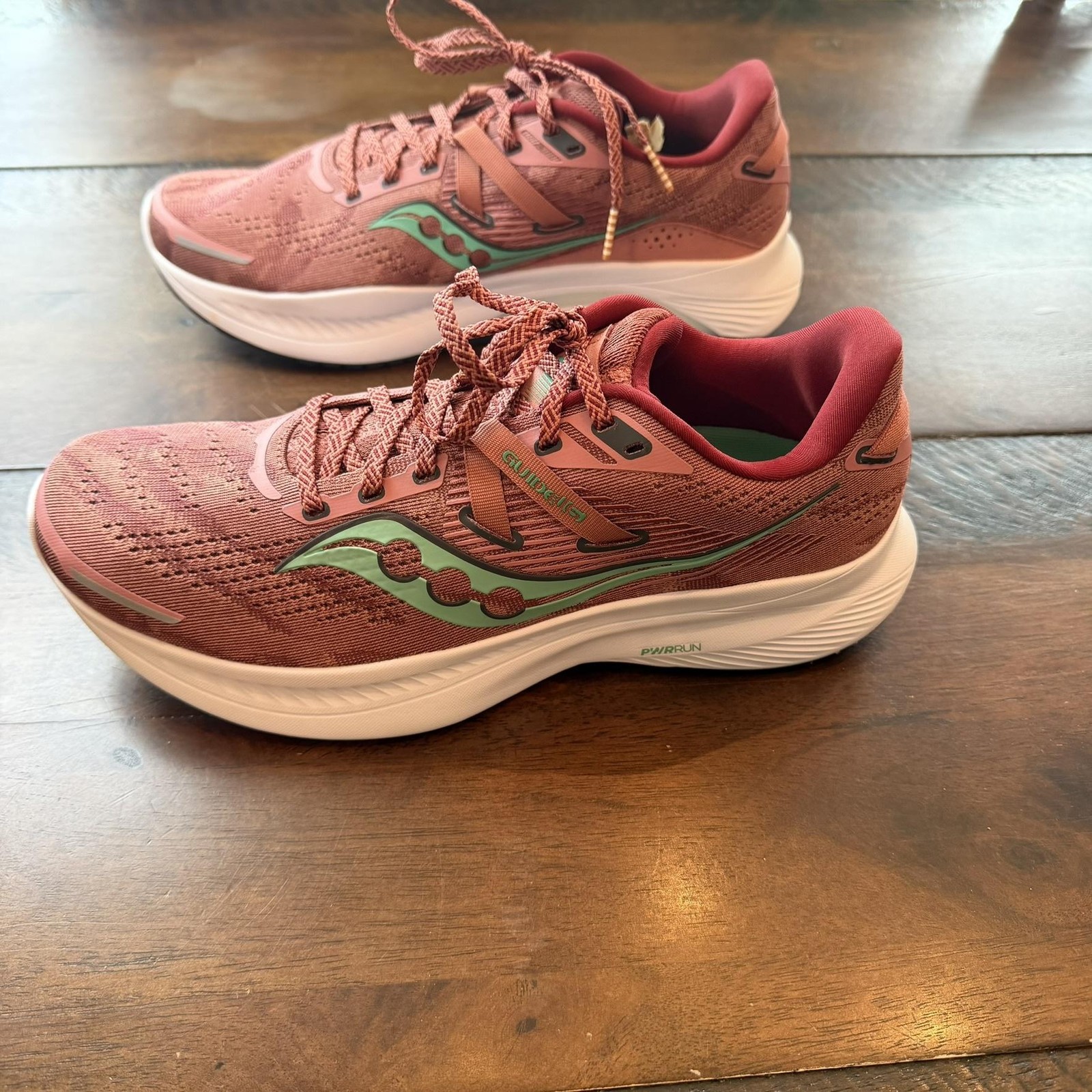 Saucony Guide 16 Shoes Womens Size 11 Pink Running Cushioned Sneakers S10810-25