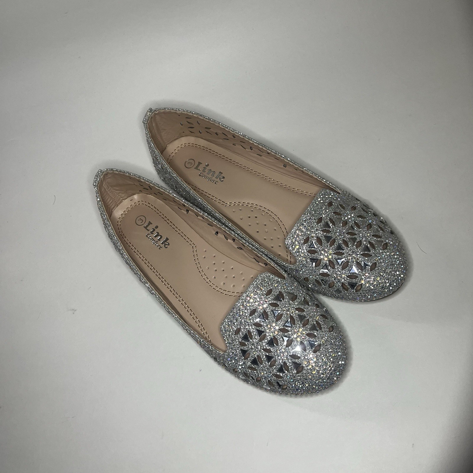 Link Silver Glitter Cut-Out Slip On Flats Round Toe Synthetic Shoes for Women