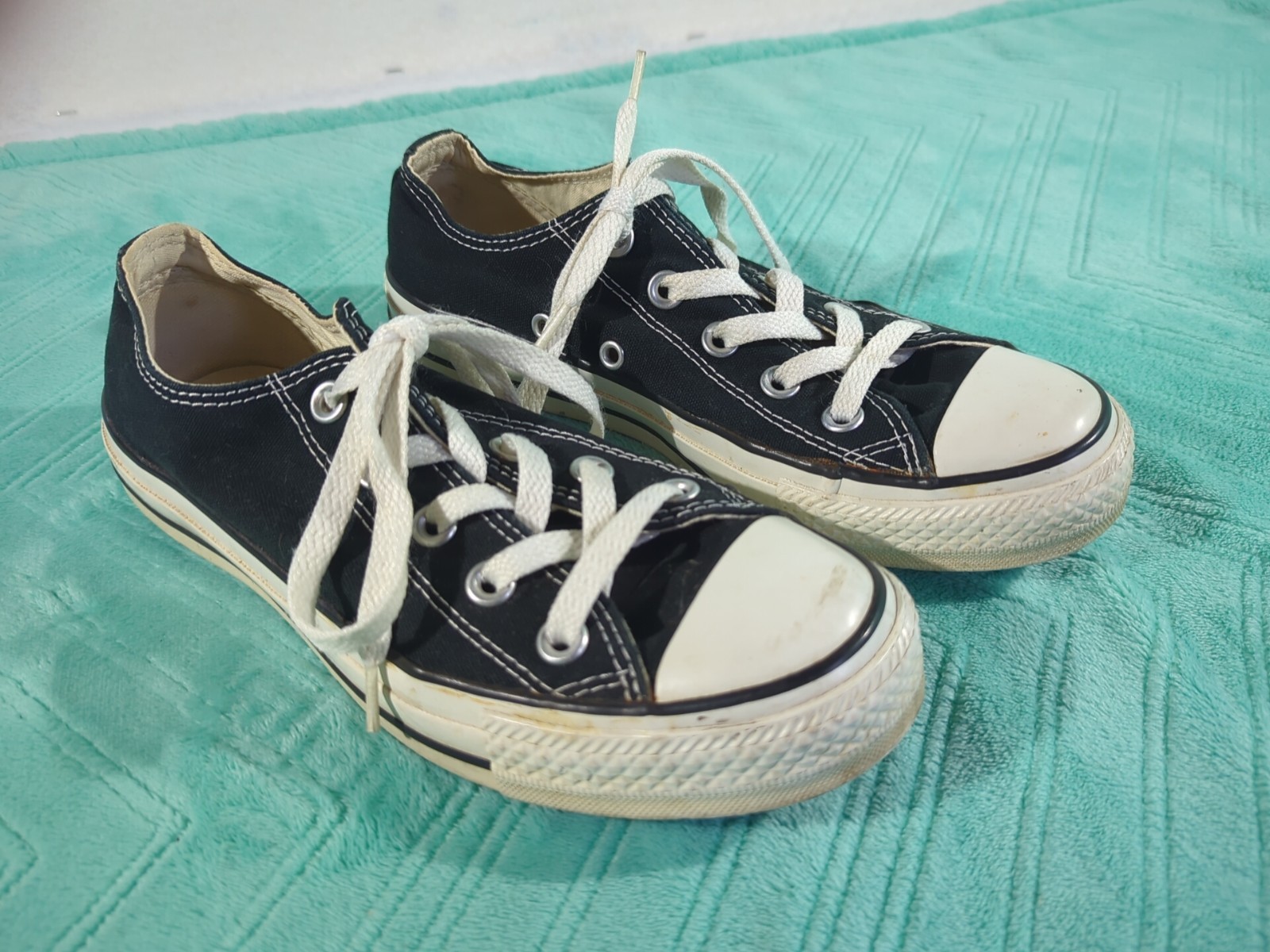Converse All Star Black Low Top Sneakers Mens 4 Womens 6