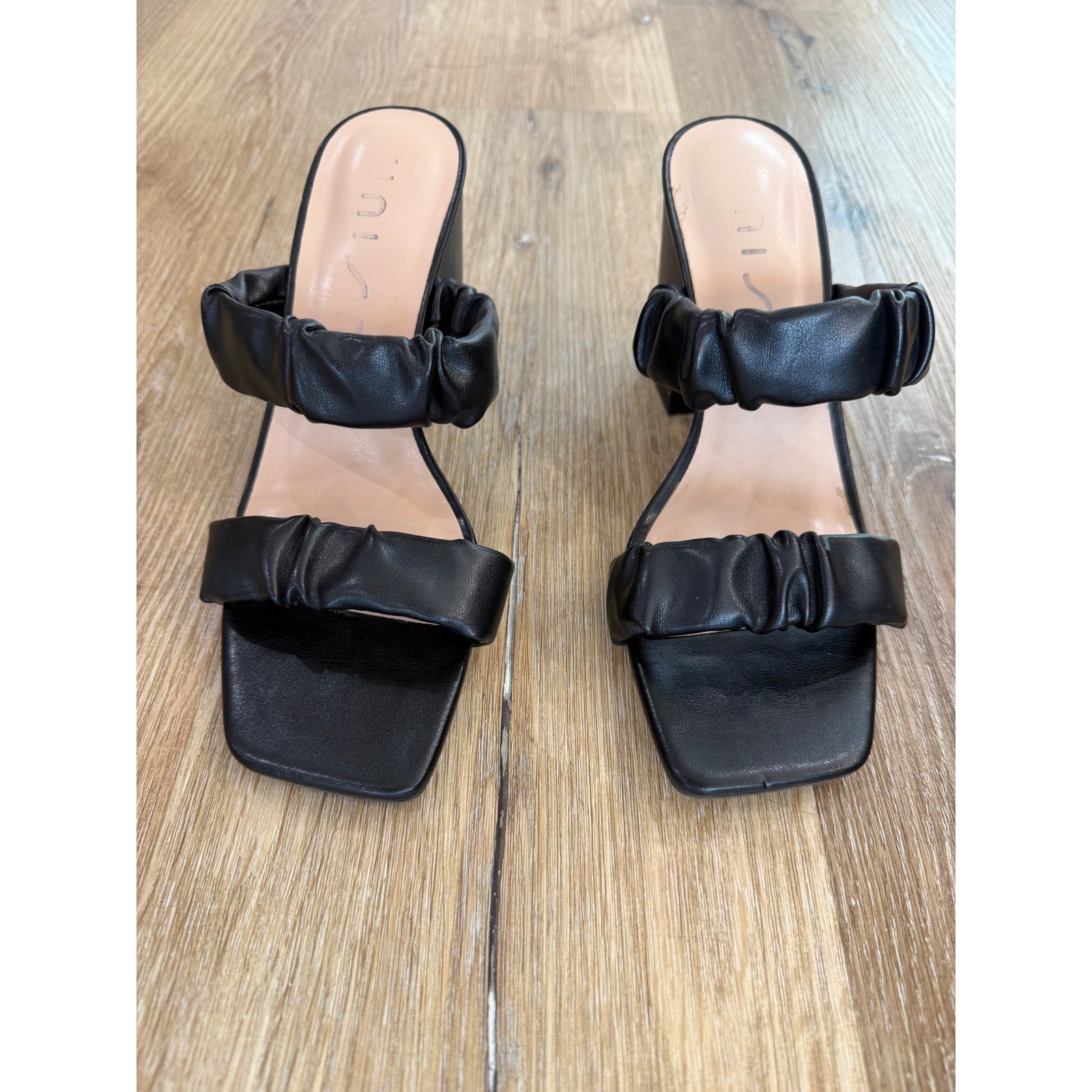 Unisa Block Heel Sandals Women 7M Black Ruched Double Strap Square Toe Mules