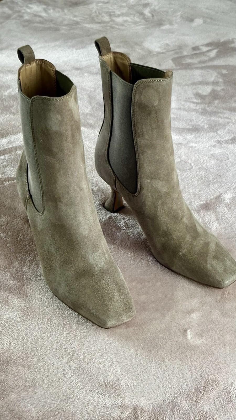 Sam Edelman Lani Fern Green Suede Spooled Heel Booties 7 NWOB Classy Chic