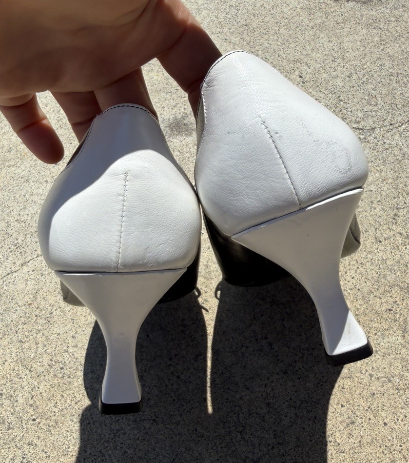 Via Spiga Pumps Women’s Size 9 M Shoes Mules Kitty Heels Leather Black & White