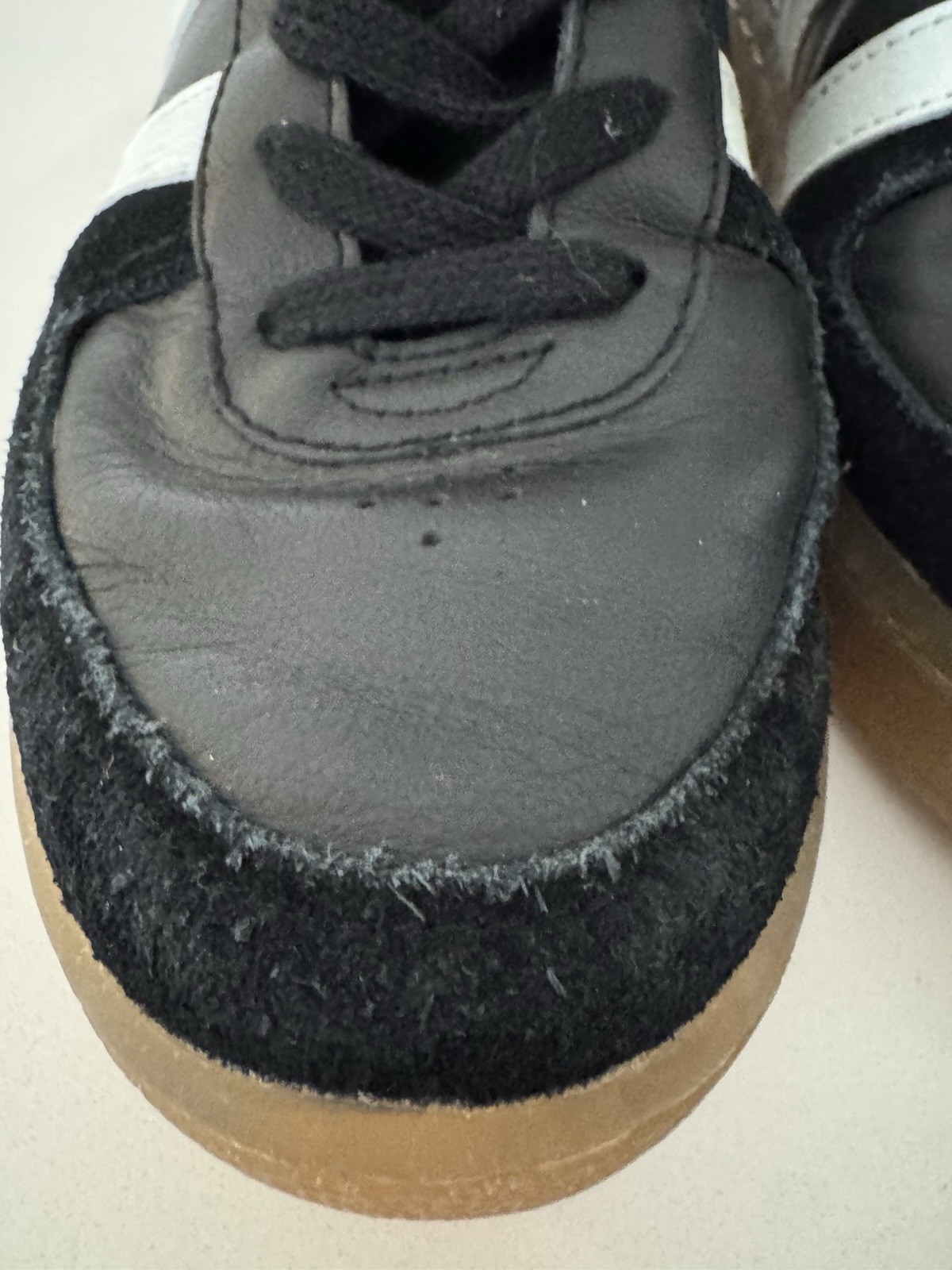 GOLA grandslam elite Black Suede Leather Sneaker Black Sz 8 EUC GUM SOLE