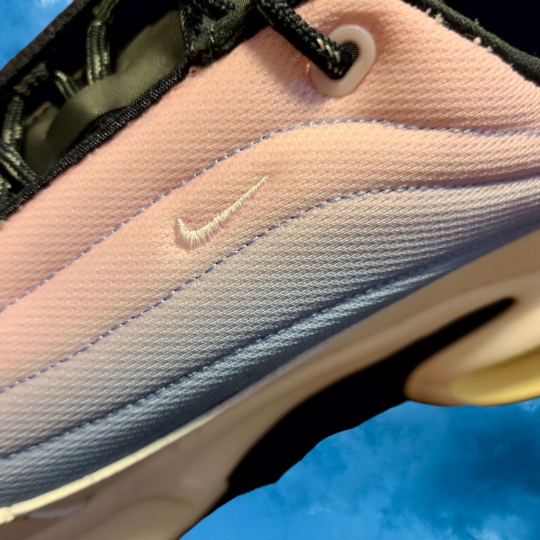 Nike Air Max Portal Sail/Pink Foam-Aluminum HV5761-133 Women Sz 11/Men 9.5 🔥🔥
