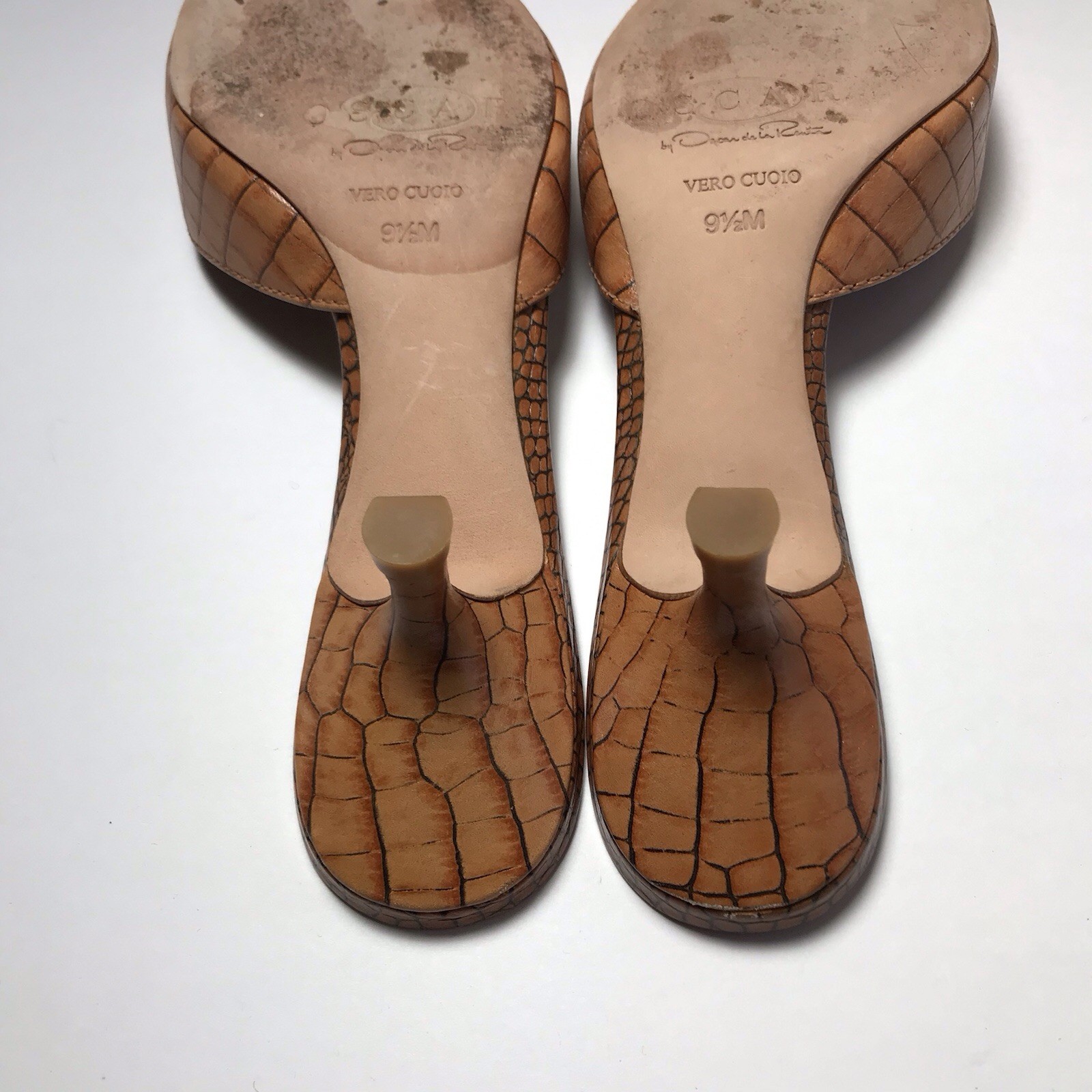Vtg Oscar de La Renta Y2K Caramel Croc Leather Buckle Peep Toe Kitten Mules 9.5