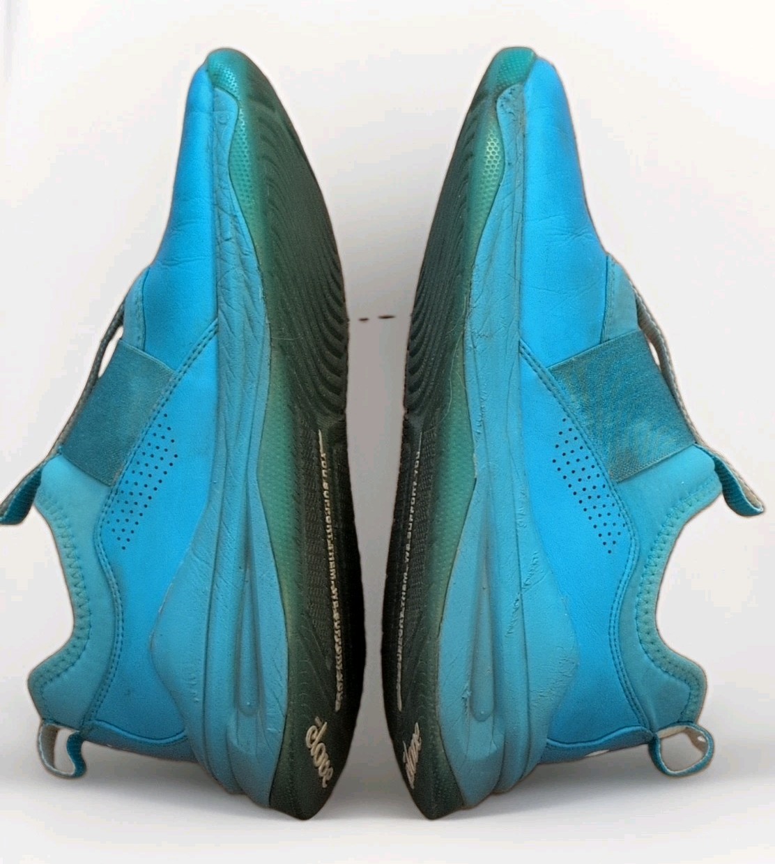 Clove Women’s Solo, Neon Blue, Woman’s Size 8