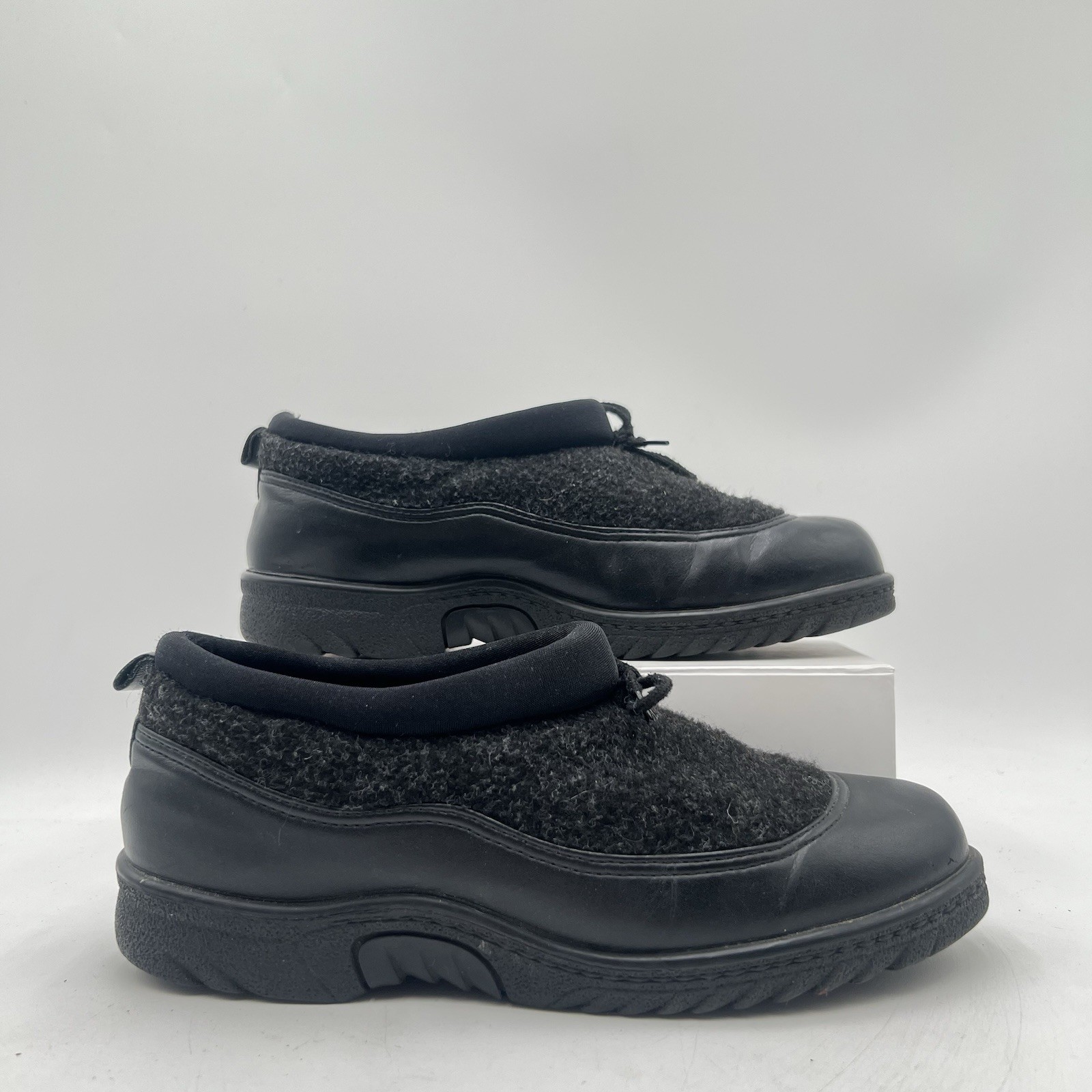 Wanderlust Shoes Women’s 9M Black Wool Felt Slip On Clogs Waterproof Black