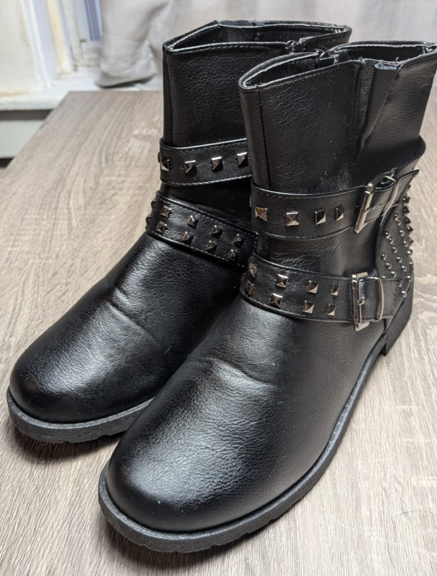 Soho Girls Black Studded Biker Boots Sz Womens 10 Combat Goth Punk Grunge Zip
