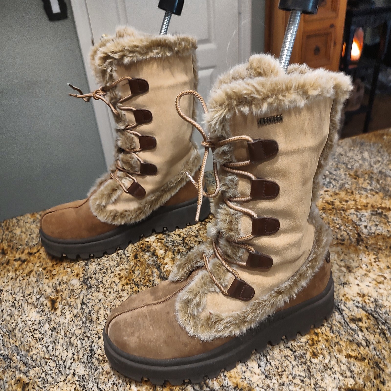 Skechers Brown Faux Fur Lined Boots Size 8 U.S. ID SN 45708