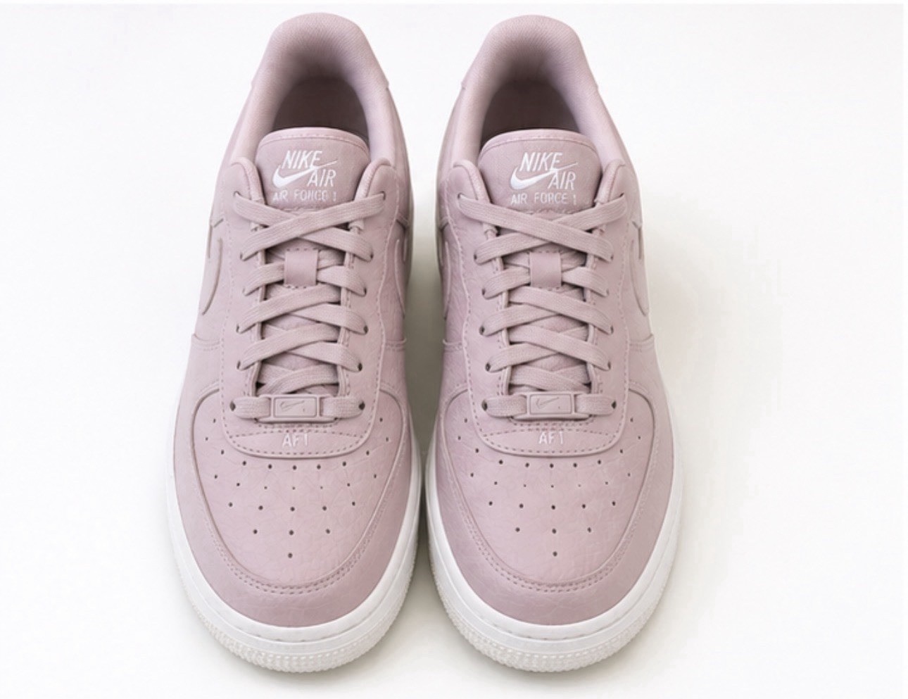 Size 10 – Nike Air Force 1 PLT.AF.ORM Pink Oxford W