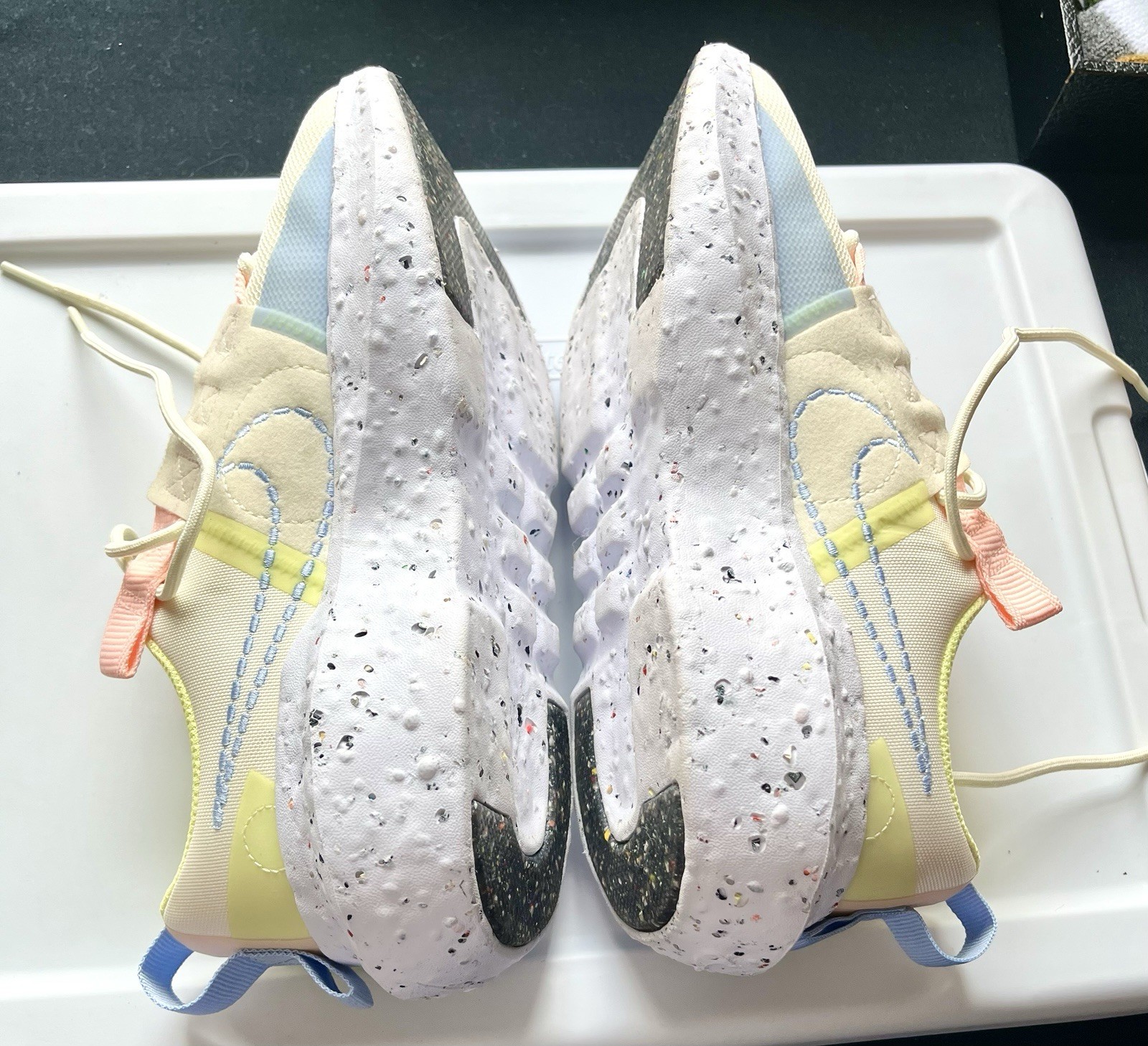 Nike Crater Impact Cashmere Lime Ice Woman’s 7.5 Shoe Sneaker Excellent