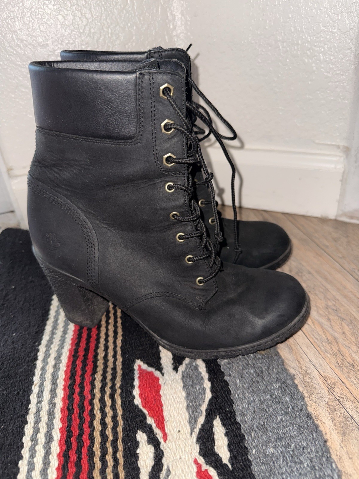 Timberland Women’s Black Leather Lace-Up Ankle Bootie Block Heel 8.5