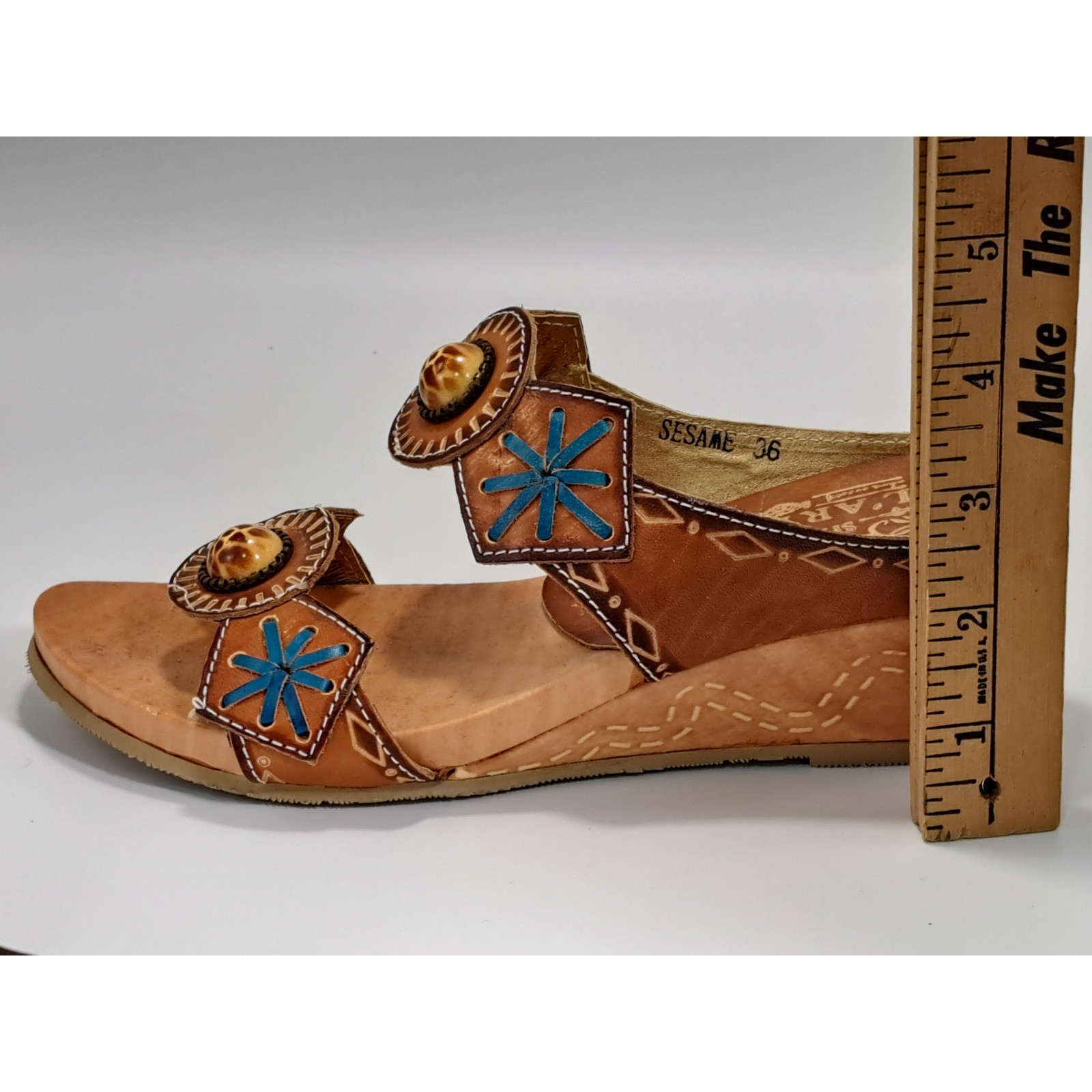 L’Artiste Spring Step Sesame Tan Leather Wedge Sandals Blue Embroidery Womens 36