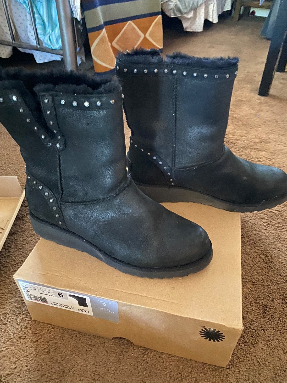 womens ugg boots black