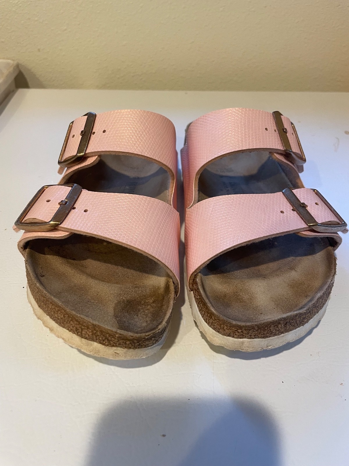 Birkenstock Arizona Birko-Flor Embossed Shiny Light Rose Womens Size 7/ Euro 38