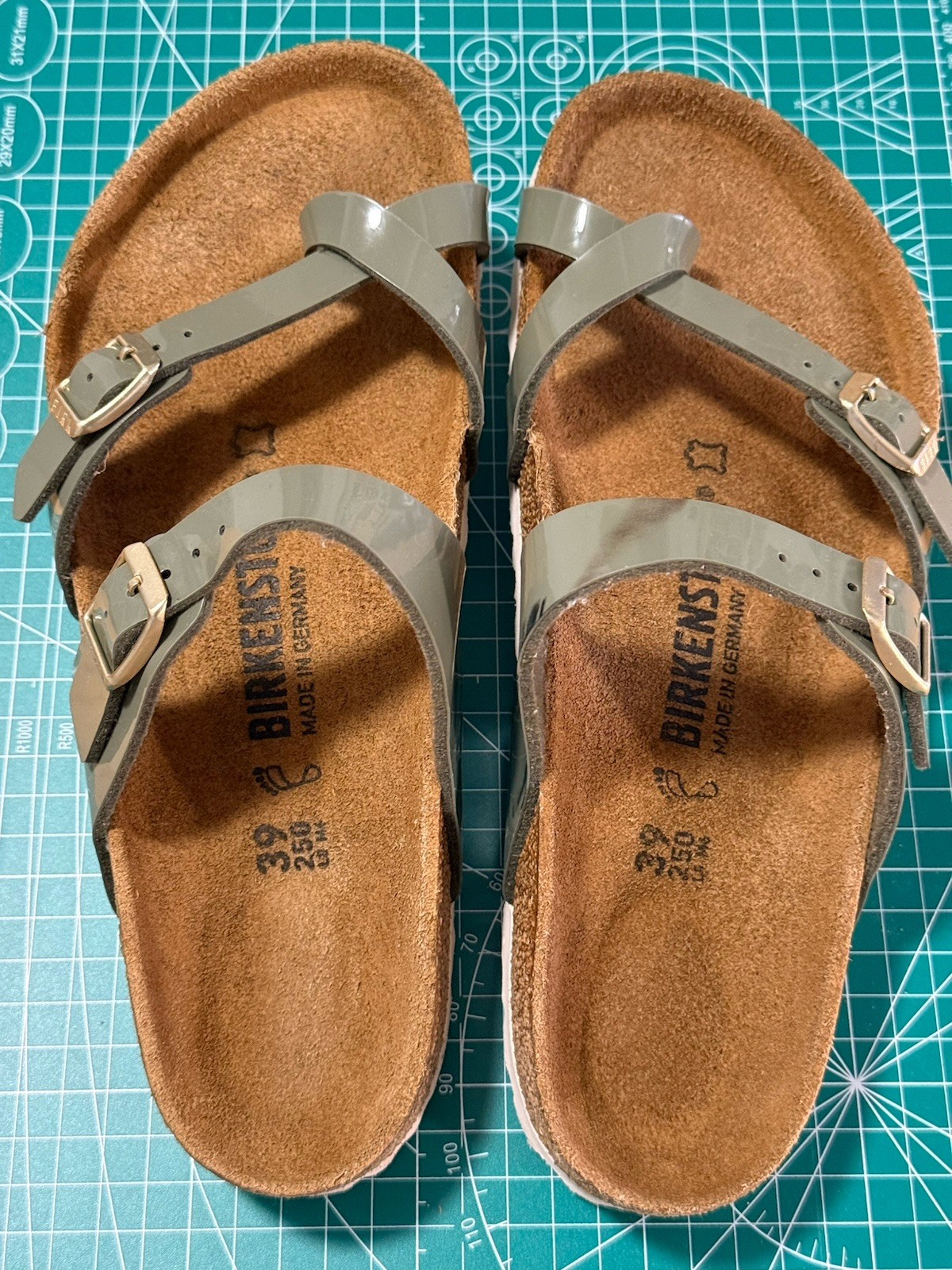 Birkenstock Mayari Green Patent Sandals EU39/W8-8.5 Regular Used Great Condition