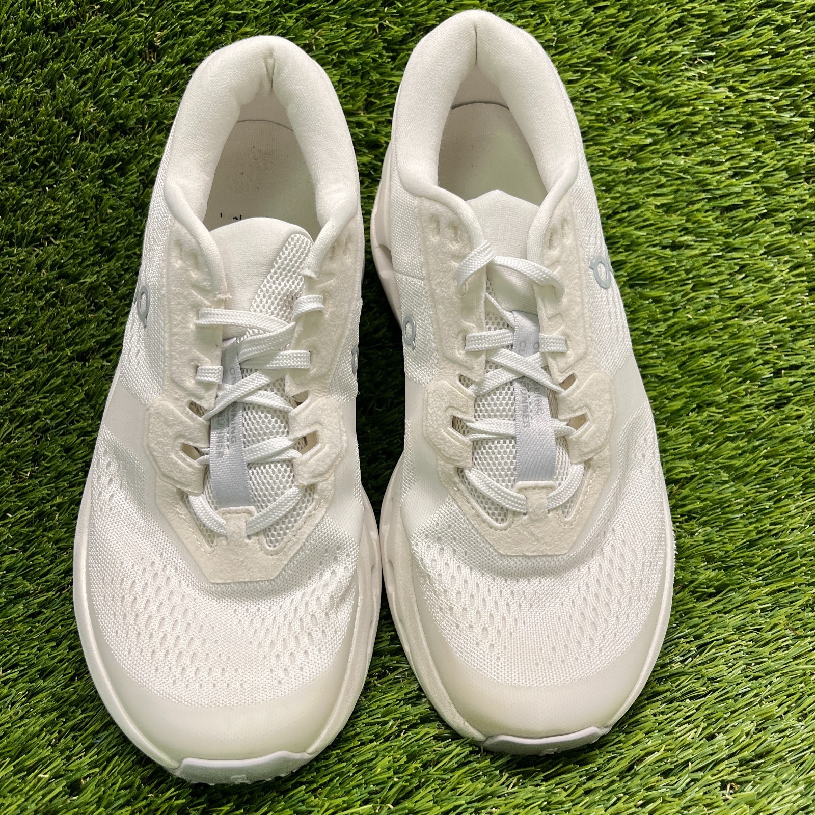 On Cloudrunner 3 Womens Size 8.5 White Ivory Athletic Running Shoes Sneakers