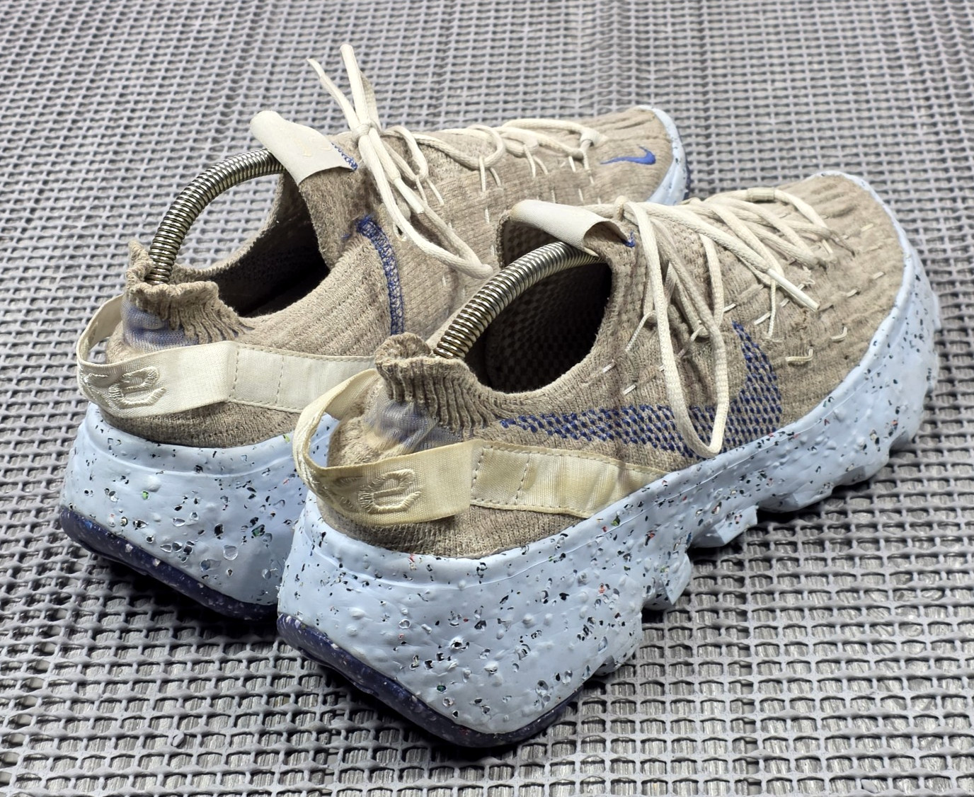 Nike Space Hippie 04 Womens 11.5 Beige Multicolor Athletic Sneakers Shoe CD3476