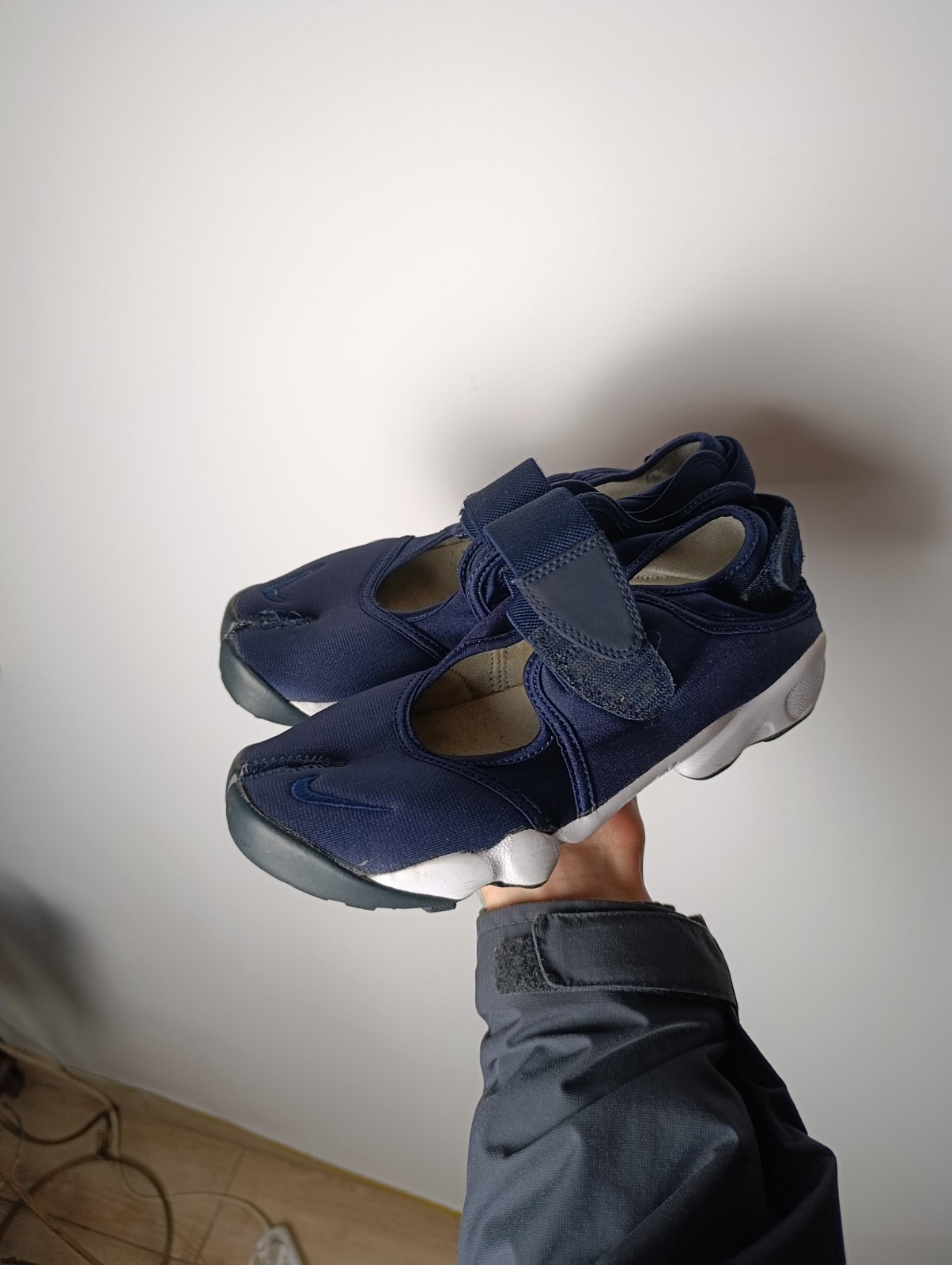 Nike Air Rift Split Toe Y2K Shoes Tabi Style