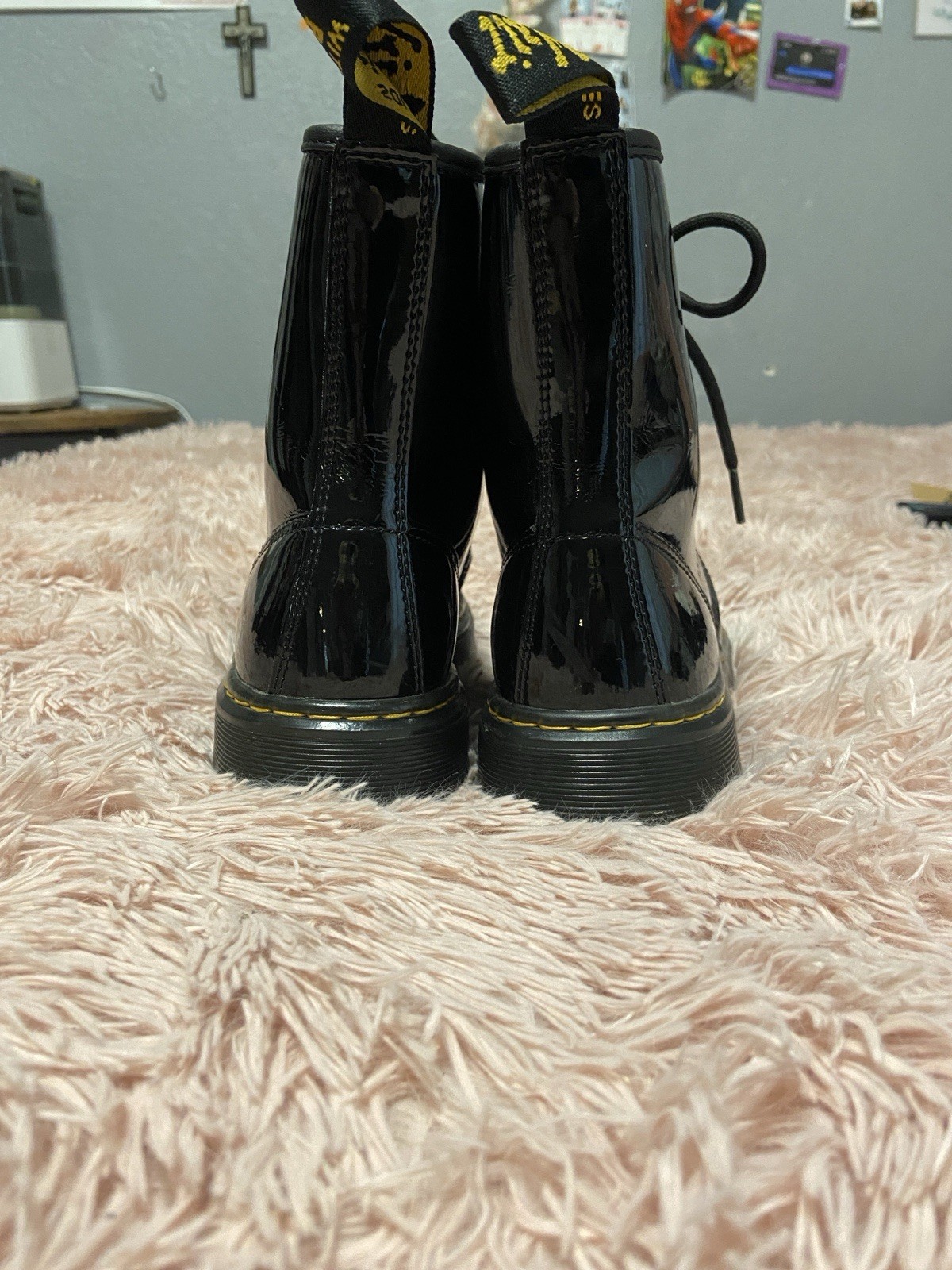 Dr. Martens 1460 Women’s Smooth Leather 8 Eyelet Boots Size 7 – Black
