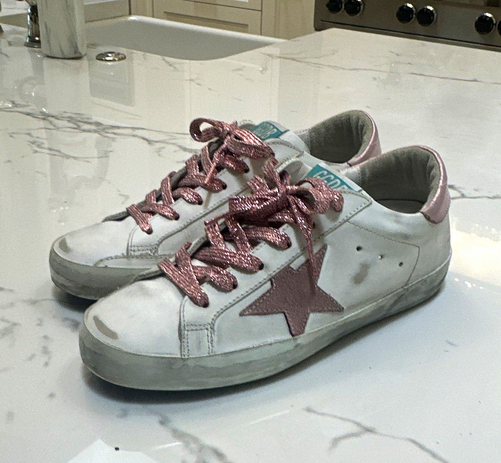 Golden Goose Super-Star Women’s White/Pink Low Top (Size EU37)