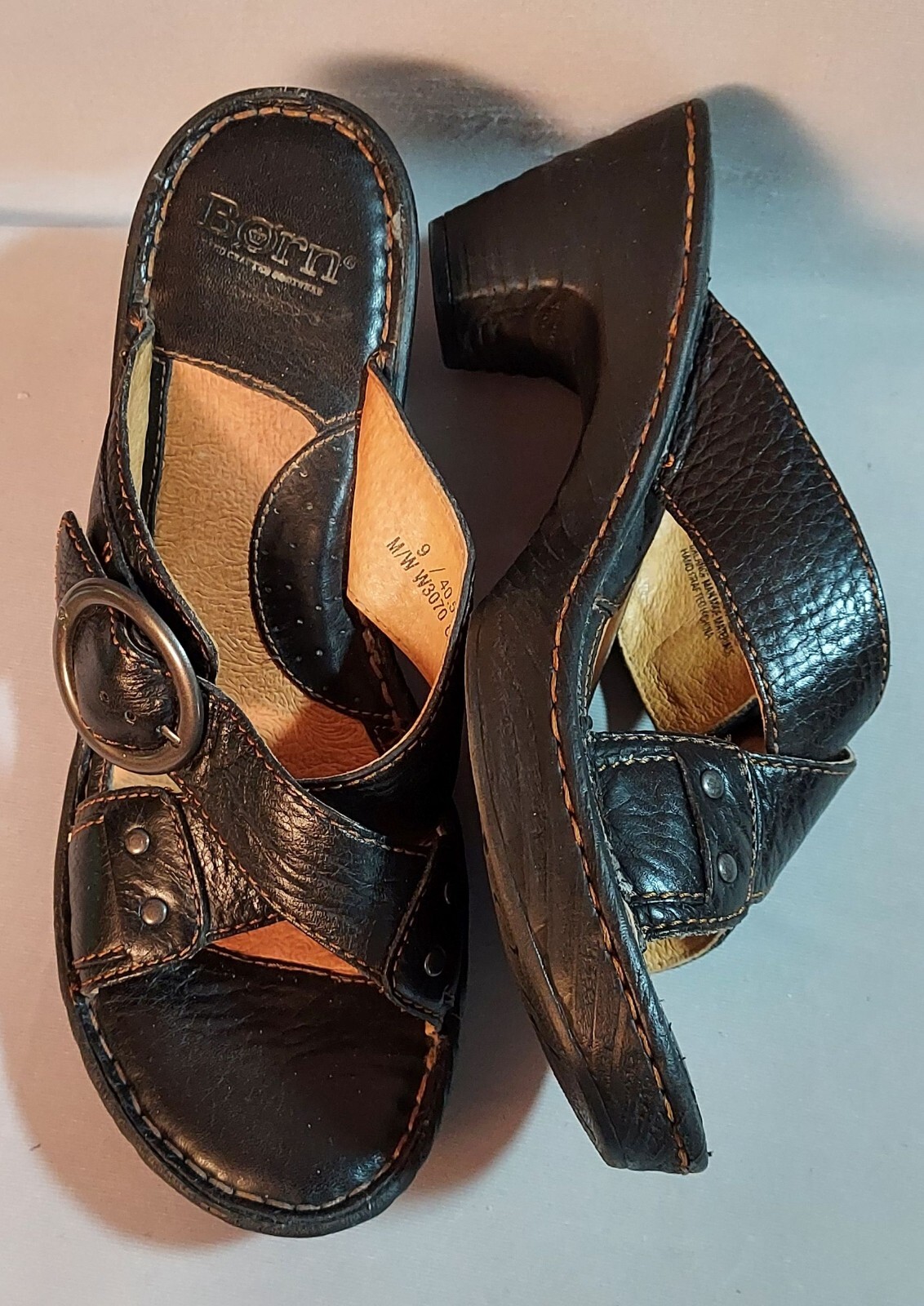Born – ladies brown leather buckle sandals open back – 2.75 in heels – size 9