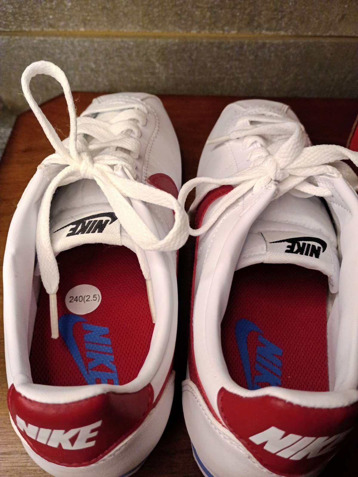 Nike Womens Classic Cortez 807471-103 Lace Up White Red Sneaker Shoes Size 7