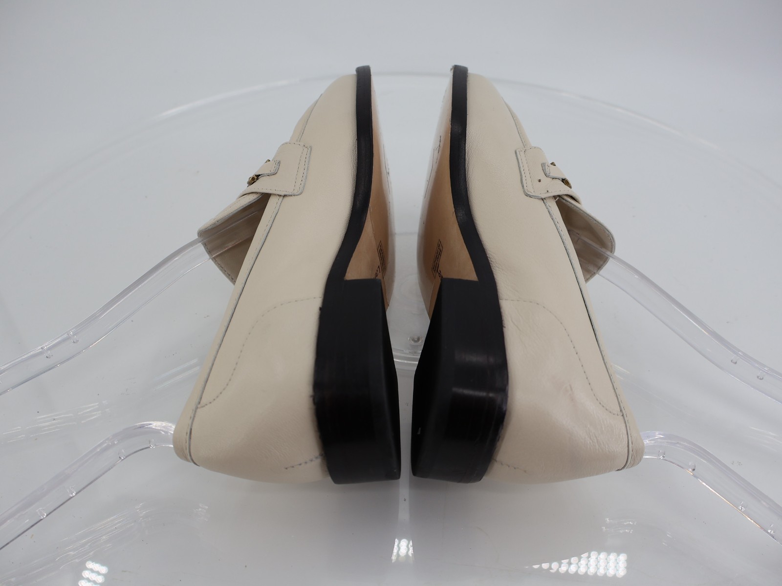 Larroude Patricia Penny Loafer Ivory Leather Gold Chain Size 5.5 Slip On Shoes