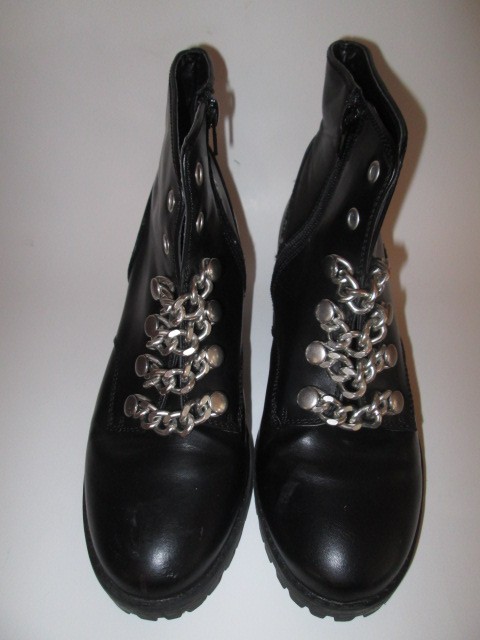 Black Combat Boots w Chains Side Zip Size 7.5 Med. Goth Punk