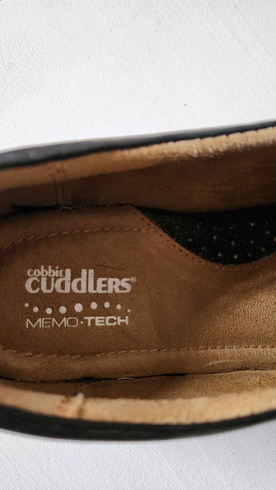Cobbi Cuddlers Tech Leather Velma Women’s Shoes Size 8 1/2 W-Black