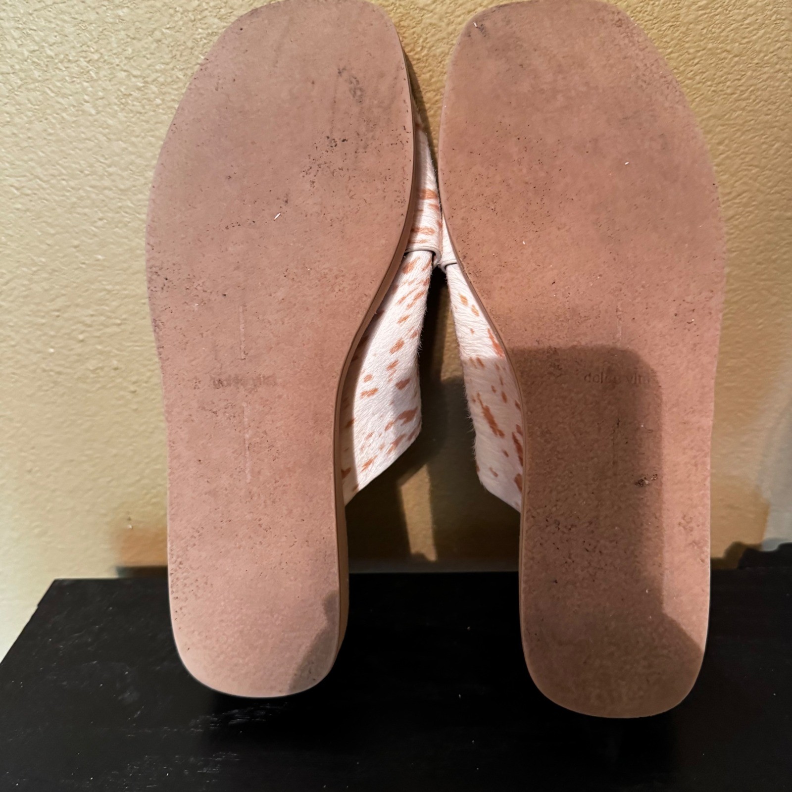 Dolce Vita Women Spotted Calf Hair Crisscross Platform Slide Sandals Size 8.5