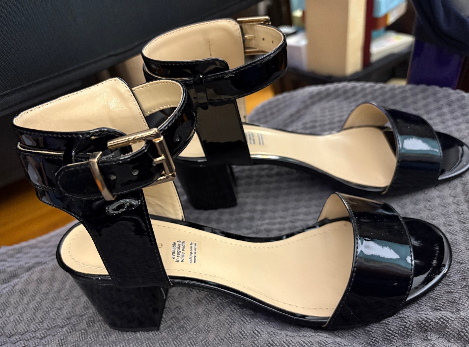 LC Eclipse Black Patent Sandals with Ankle Strap – 9 Wide