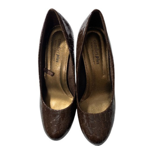 Comfort Plus by Predictions Croc Embossed 2.75 in heels SZ 5 EXCELLENT COND!