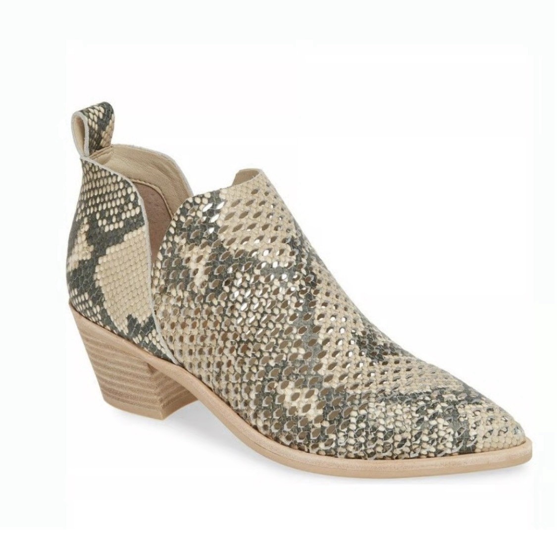 Dolce Vita Ankle Boots Women Snakeskin Look Leather Laser-Cut Outs Slip-On Sz 10