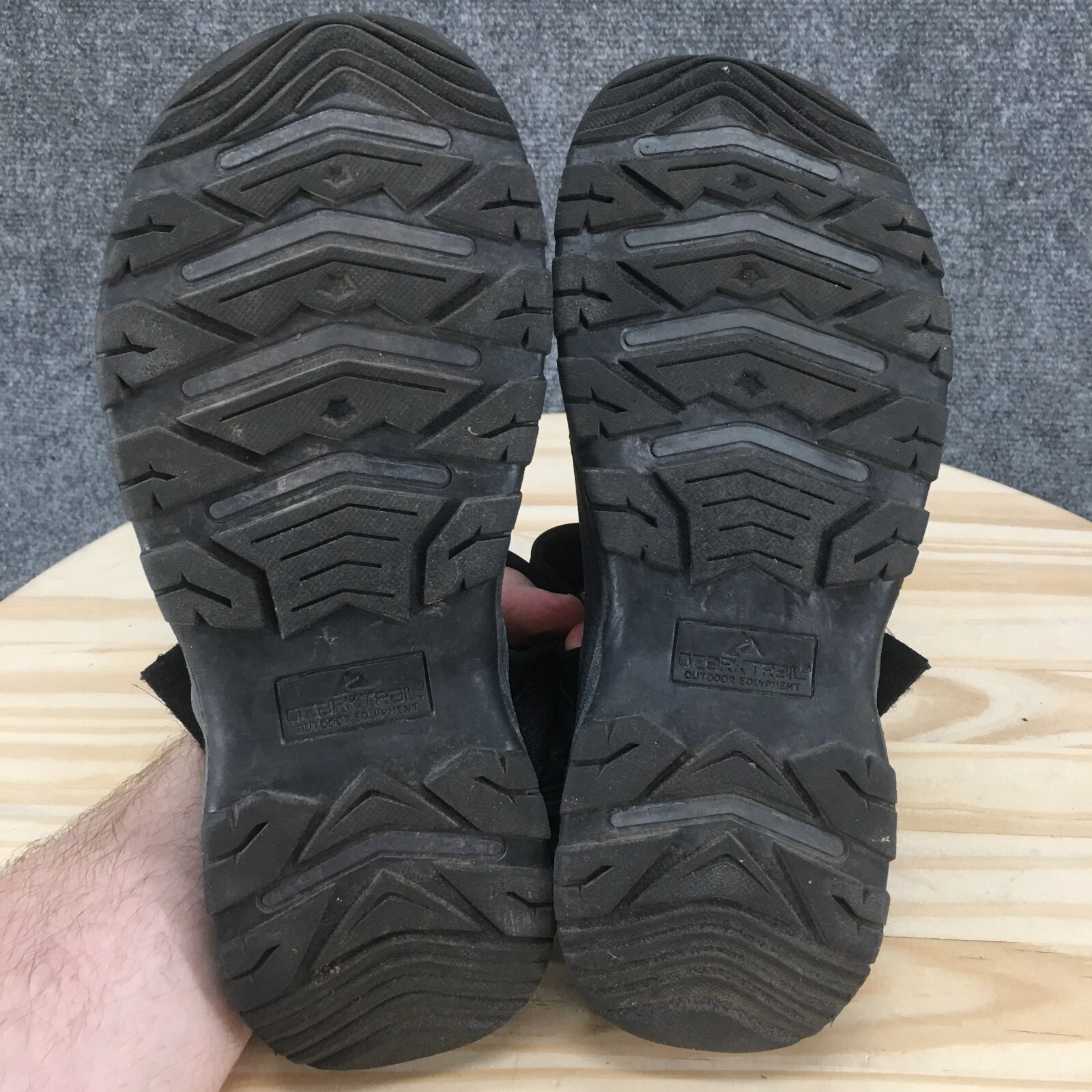 Ozark Trail Sandals Womens 9 Strappy Black Open Toe Hook And Loop Buckled Casual
