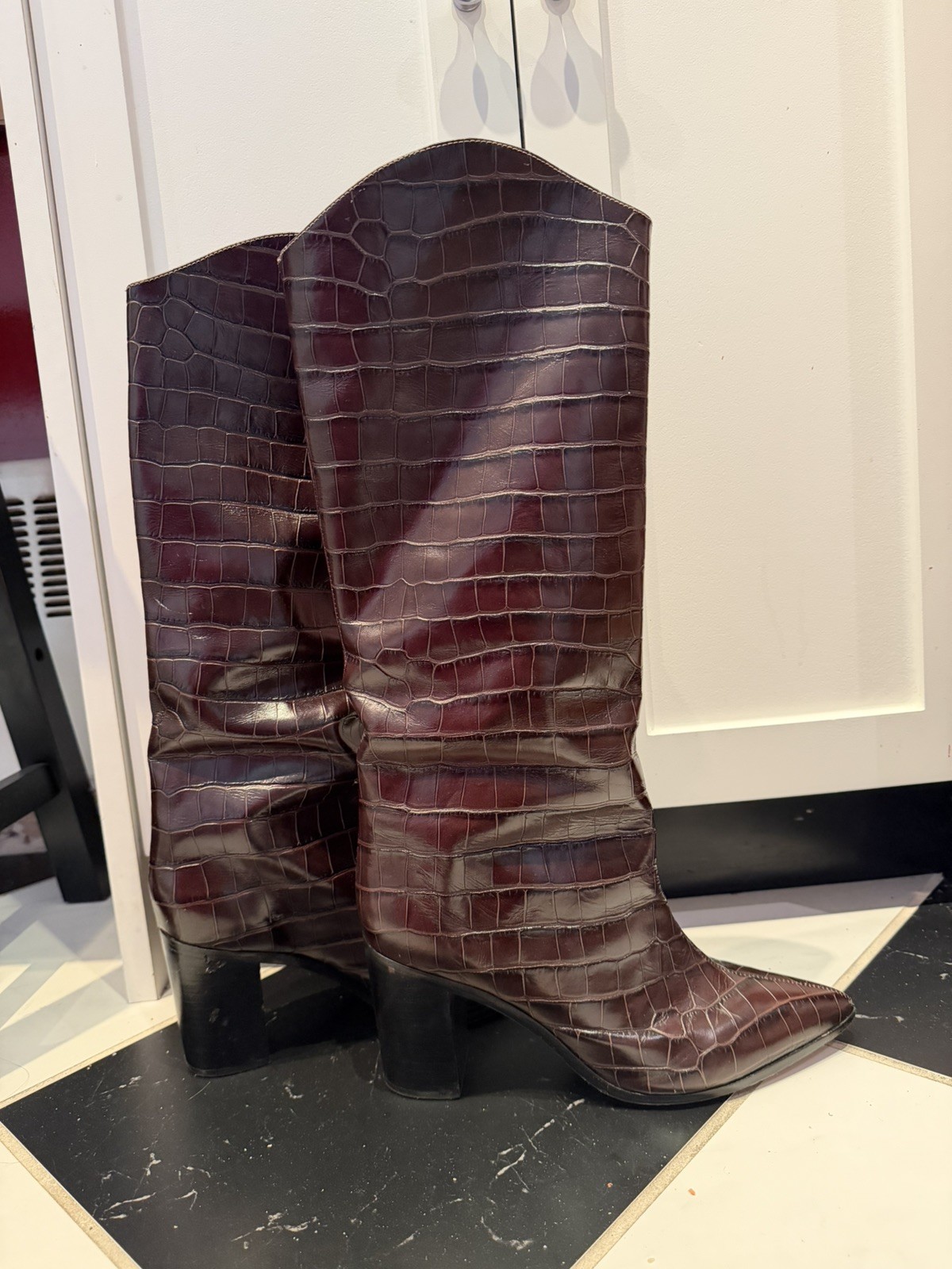 Schutz Mary Ana Burgundy Croc Embossed Western long knee high Rider Boots 10B